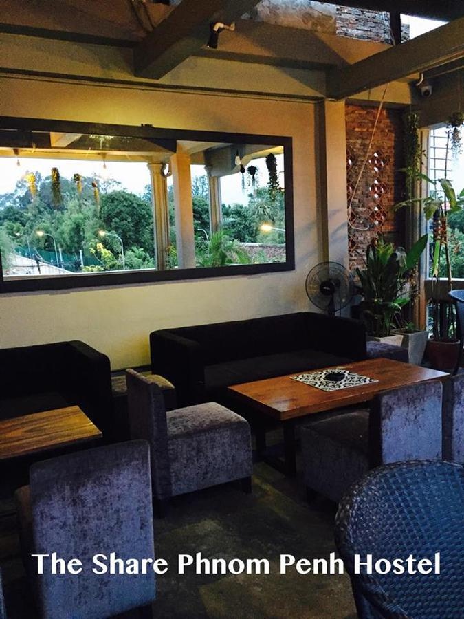 The Share Phnom Penh Hostel Eksteriør bilde